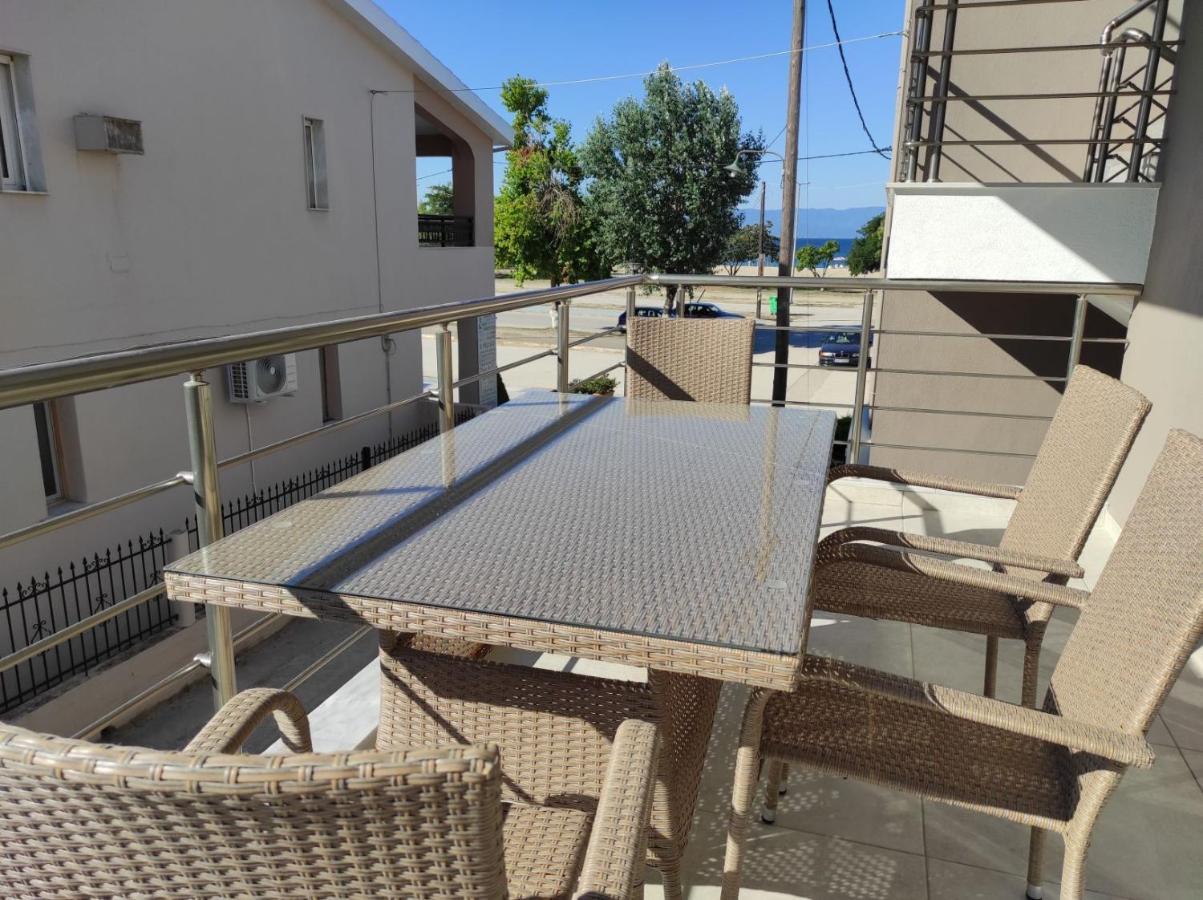 Blue Beach Apartments Ofrinion Exterior photo